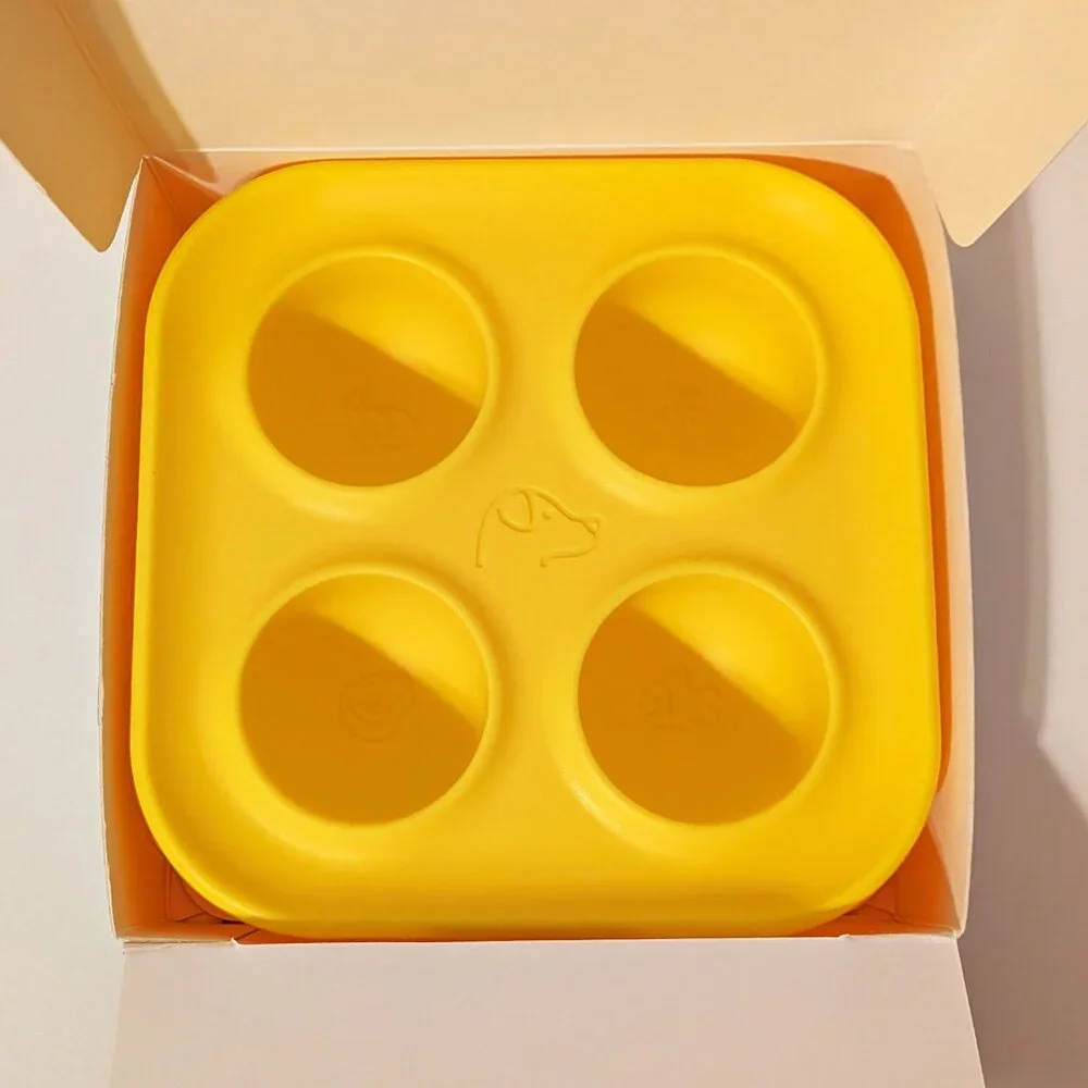 NEW Woof Pupsicle Treat Tray Mold Treat Dispenser Dog Toy Small NEW